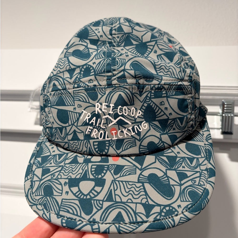 REI lightweight running and outdoor cap